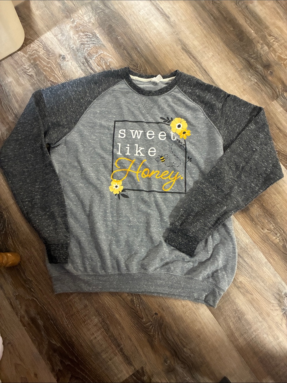 Sweet like honey sweater XL